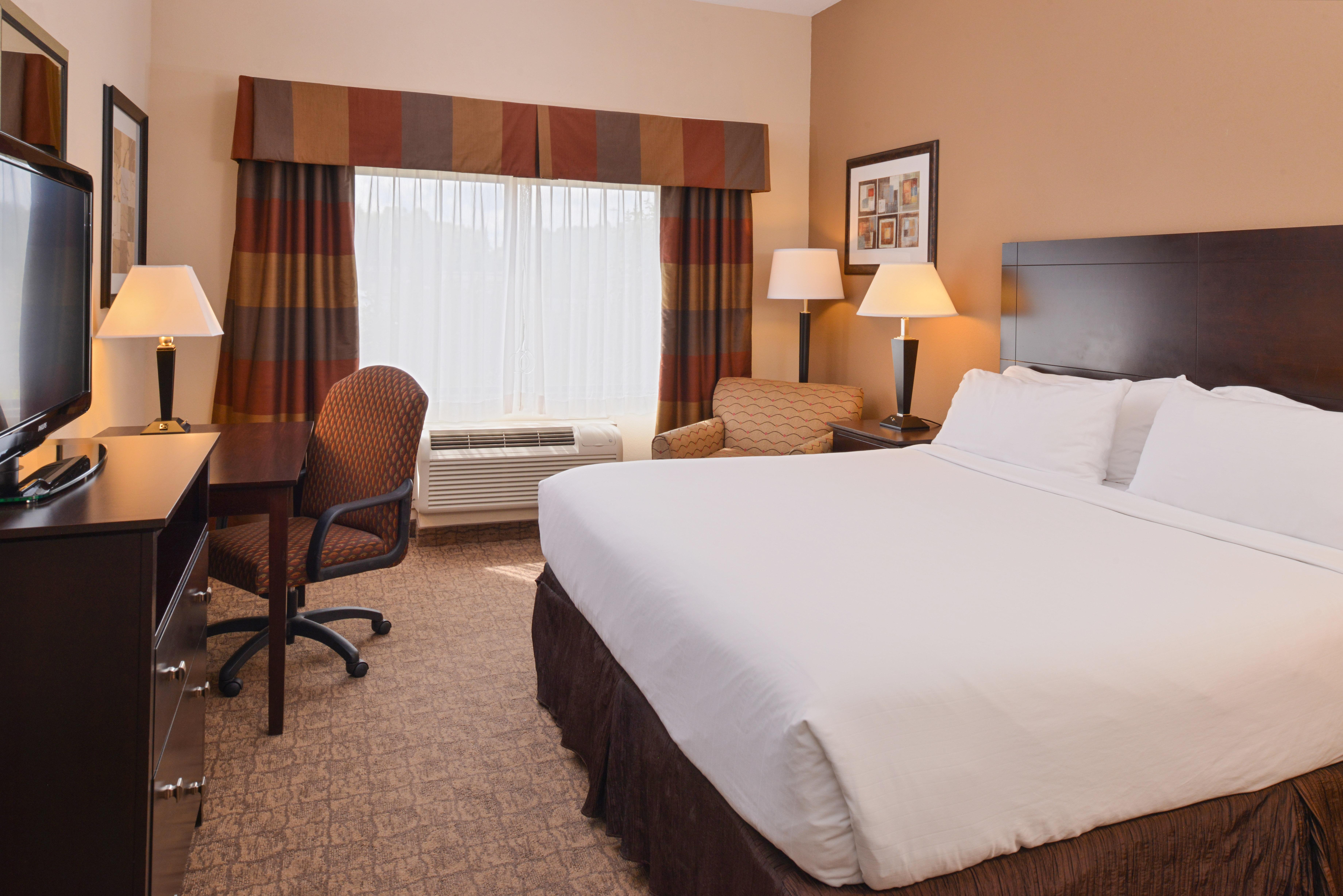 Holiday Inn Express & Suites Bridgeport By Ihg Exterior photo